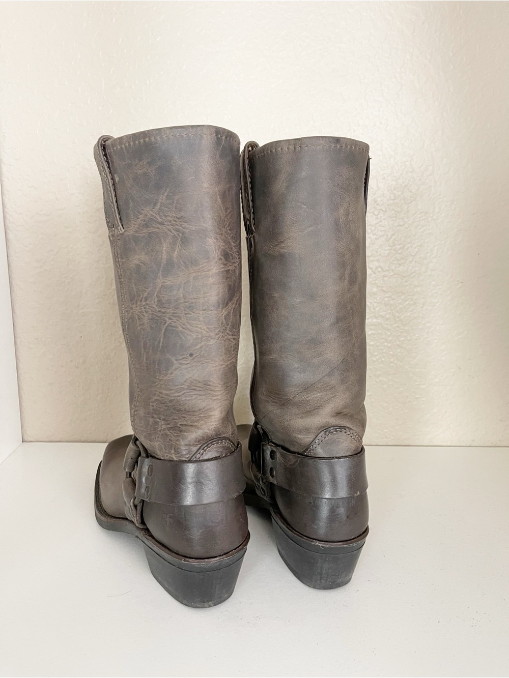 Frye Harness 12R combat square toe moto Biker Boot 77300 in smoke gray brown. 6 - Picture 8 of 15